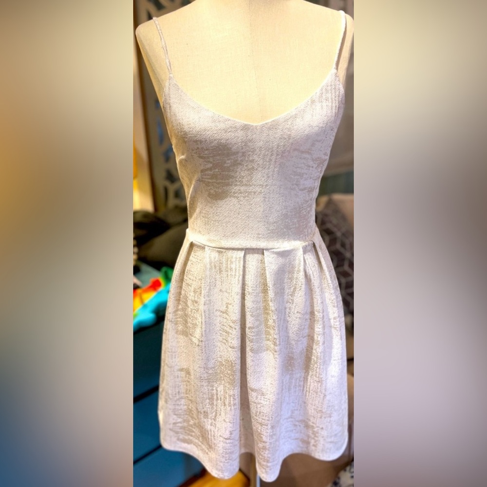 monteau NEW fit and flare white and gold dress, size L